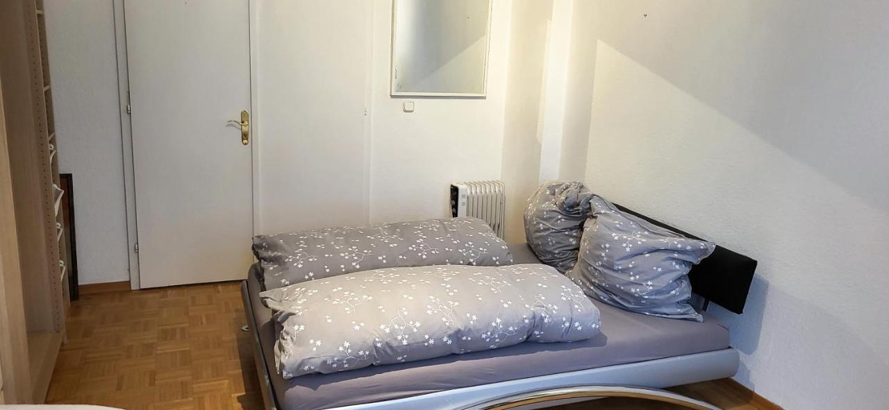 Von Privat, Grosses Zimmer Sehr Zentral In Bad Homburg Stadtmitte Bad Homburg vor der Höhe Eksteriør billede
