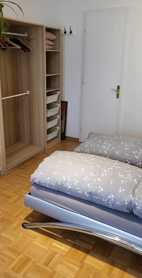 Von Privat, Grosses Zimmer Sehr Zentral In Bad Homburg Stadtmitte Bad Homburg vor der Höhe Eksteriør billede