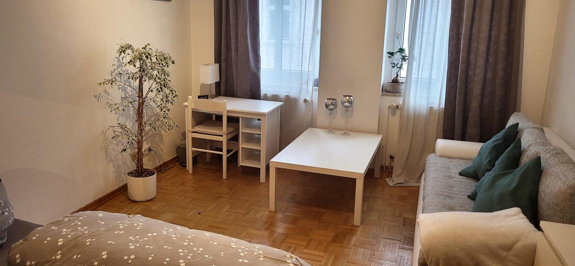 Von Privat, Grosses Zimmer Sehr Zentral In Bad Homburg Stadtmitte Bad Homburg vor der Höhe Eksteriør billede