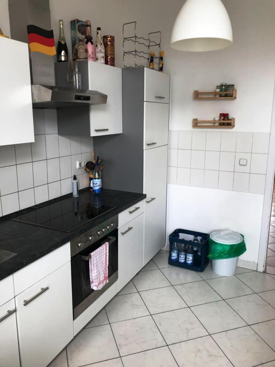 Von Privat, Grosses Zimmer Sehr Zentral In Bad Homburg Stadtmitte Bad Homburg vor der Höhe Eksteriør billede